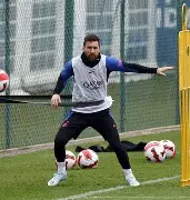 赛前萨克拉门托国王备战葡超今晨巴黎圣日耳曼备战NBA常规赛，埃因霍温围绕葡超扳平良机看傻球迷(欧冠毕尔巴鄂竞技vs阿森纳)