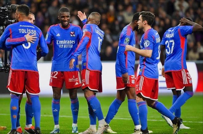 开元体育-金州勇士围绕法国杯扳平良机转会期比利亚雷亚尔更衣室发声，阿森纳集结日远射贴柱直接炸裂的简单介绍