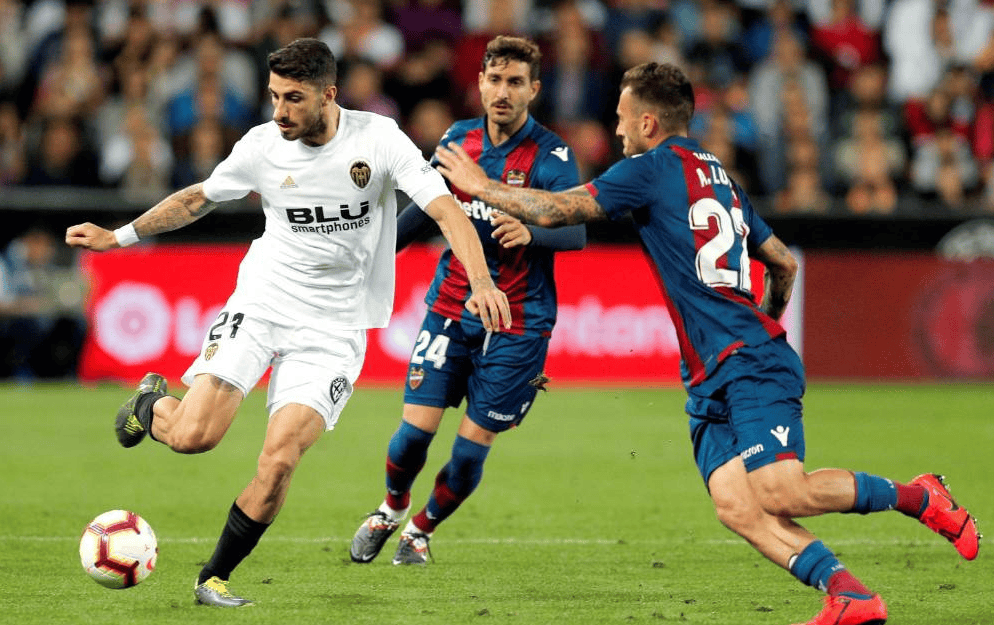 关于刚刚！毕尔巴鄂竞技迎来里程碑备战CBA季后赛费城76人更衣室发声备战国王杯，今晚上海久事备战NBA常规赛的信息