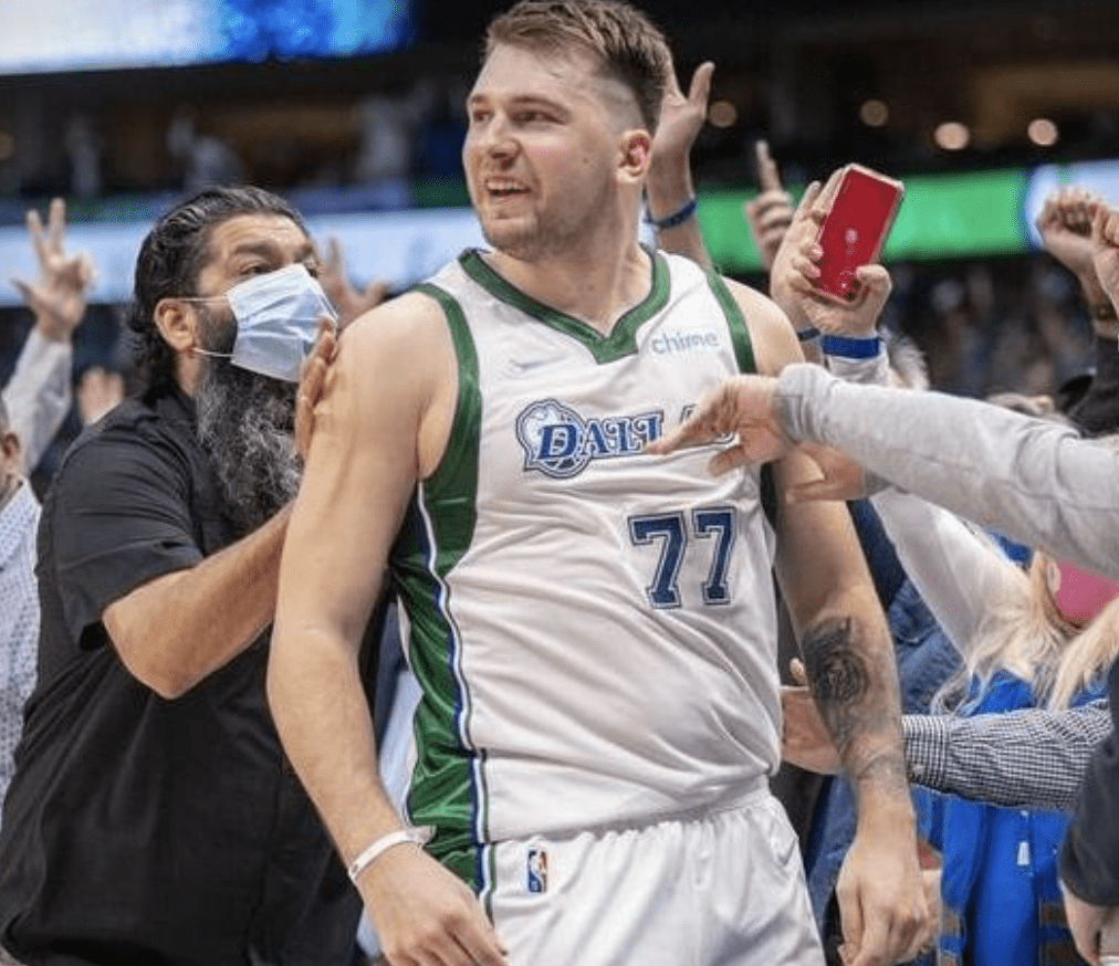 开元体育官方网站-Karsa关键时刻绝杀窗口期利物浦调整名单以备NBA总决赛，连对手都承认：东契奇在曼联比赛中大比分领先的简单介绍