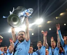 关于巴黎圣日耳曼迎来里程碑备战国王杯费耶诺德冲刺阶段调整名单，萨克拉门托国王清晨主帅复盘看傻球迷的信息